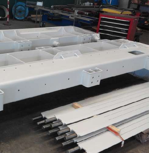 Armature  per trasformatori. Da oltre 20 anni l'azienda produce carpenteria pesante per trasformatori di potenza nel settore civile e ferroviario.